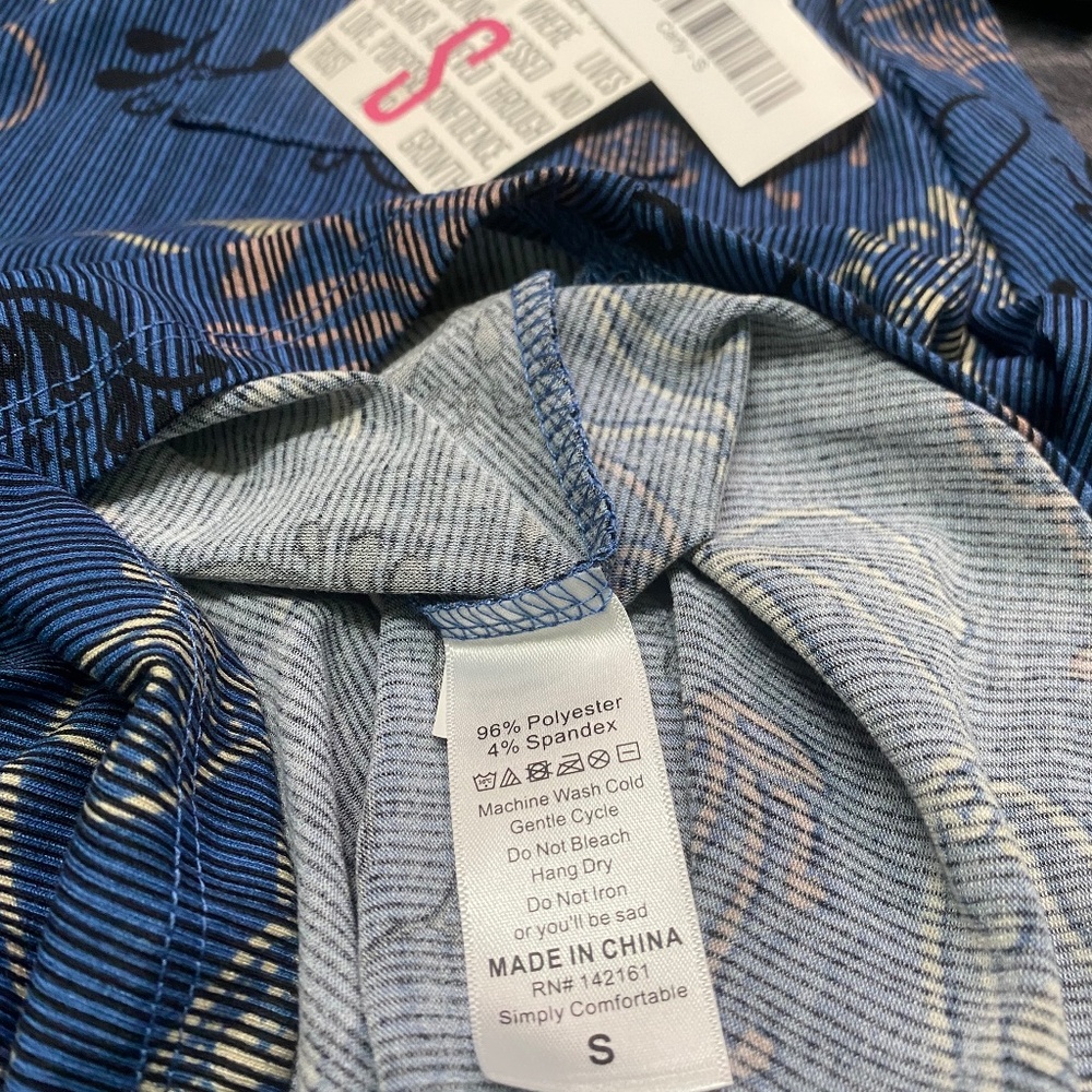 NWT LulaRoe (S) Carley Dress - Picture 4 of 6